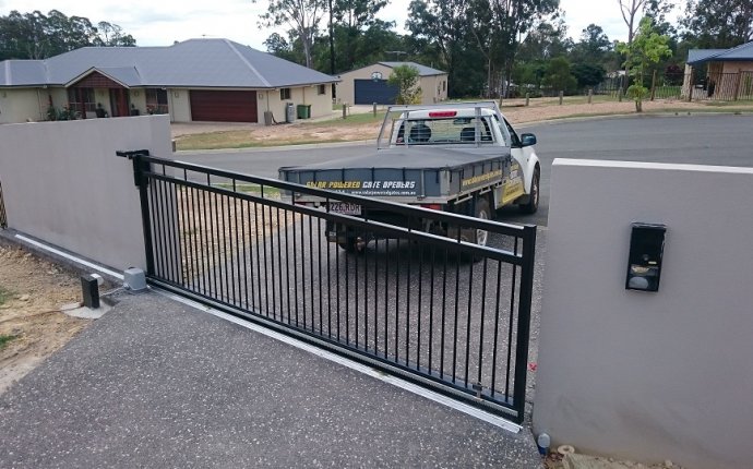 Sliding Gates – Solar Powered Electric Gates